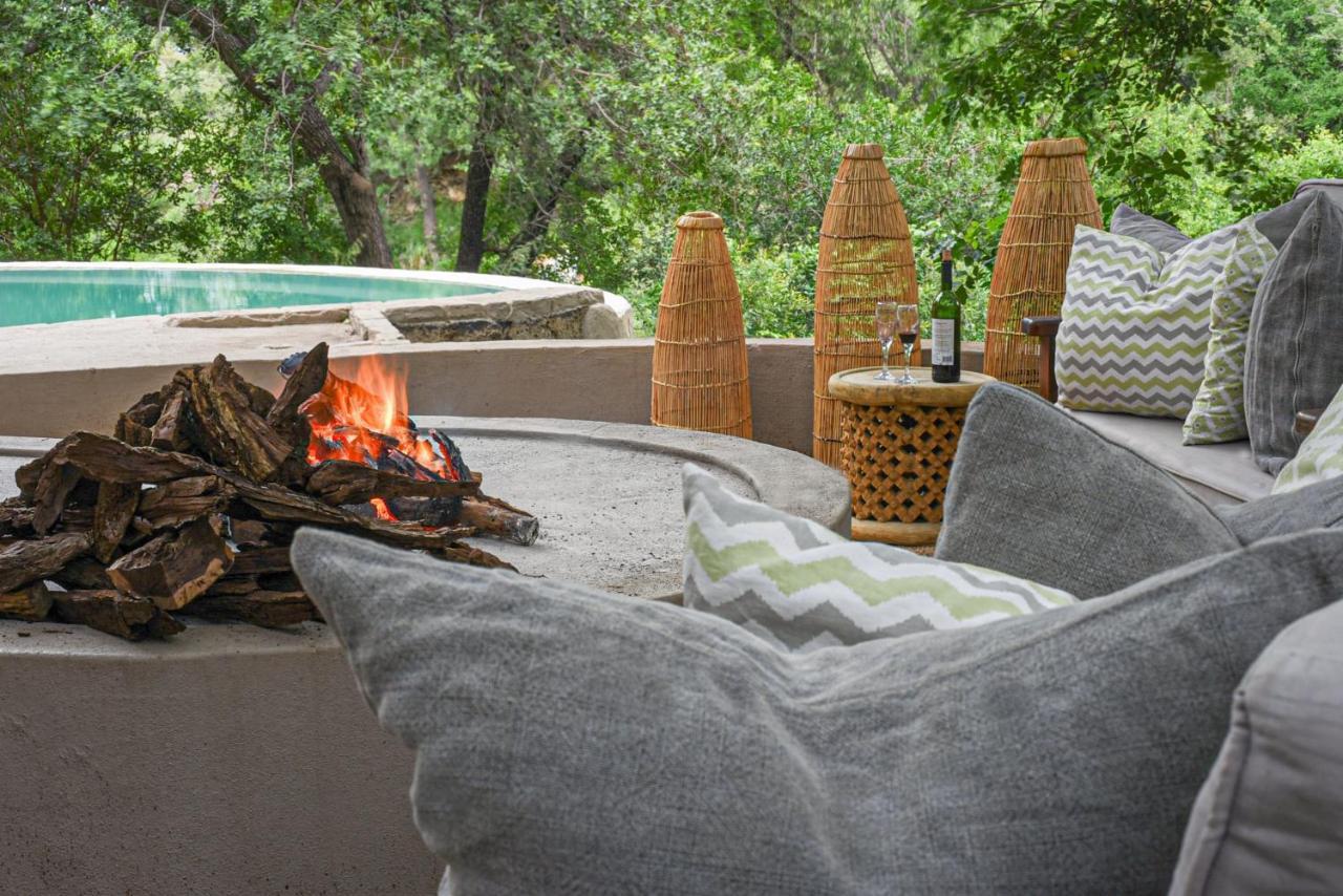 Leopard'S Lair Bush Lodge 호에드스프뤼트 외부 사진