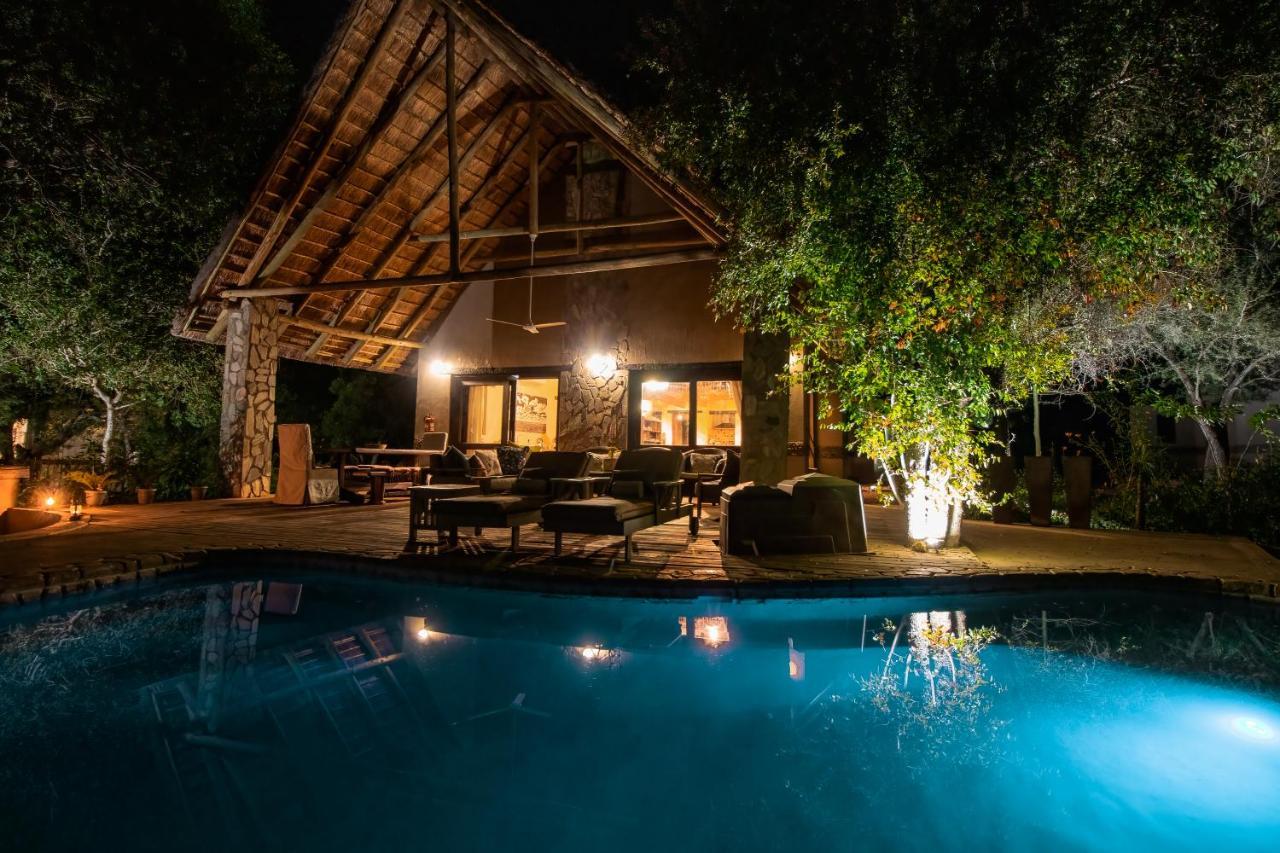 Leopard'S Lair Bush Lodge 호에드스프뤼트 외부 사진